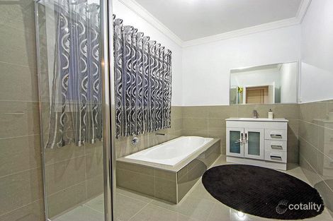 Property photo of 1 Conservation Drive Tarneit VIC 3029