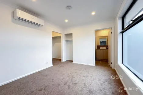 Property photo of 22 Neville Street Box Hill South VIC 3128