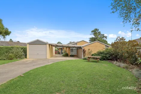 4 Clinton Ct, Leongatha, VIC 3953