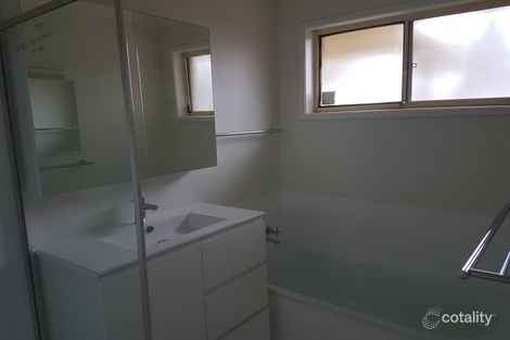 Property photo of 31 Somers Drive Watanobbi NSW 2259