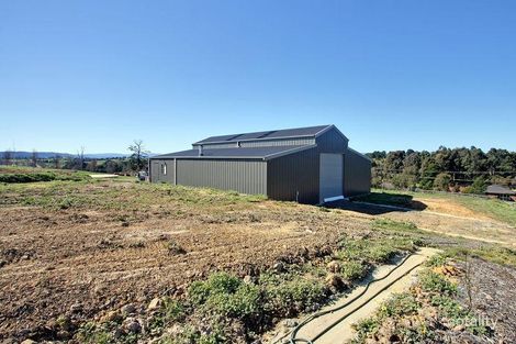 Property photo of 10 Sunset Drive Chirnside Park VIC 3116