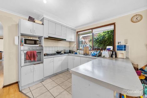 Property photo of 10 Lesley Drive Hampton Park VIC 3976