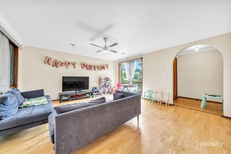 Property photo of 10 Lesley Drive Hampton Park VIC 3976