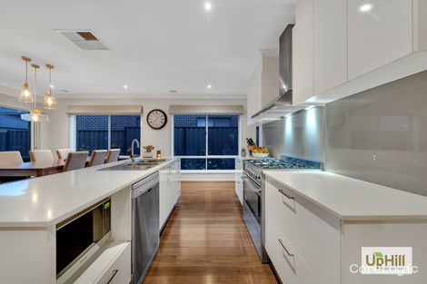 Property photo of 17 Calibre Circuit Clyde North VIC 3978