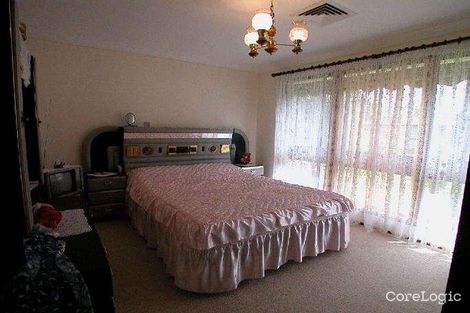 Property photo of 22 Gove Avenue Green Valley NSW 2168