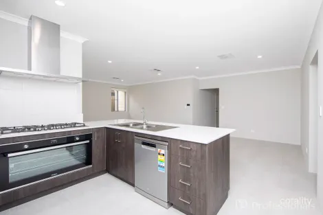 32 Bridgewater App, Yanchep, WA 6035