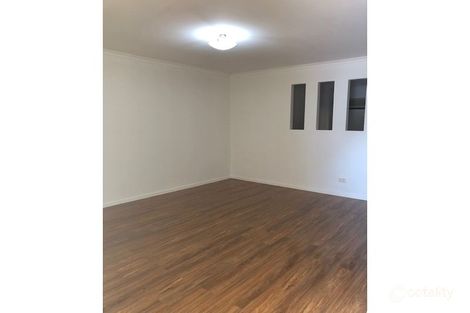 Property photo of 2 Prairie Glen Claremont Meadows NSW 2747