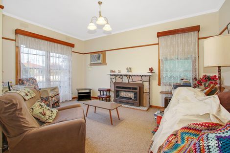 Property photo of 14 Mark Street Wodonga VIC 3690