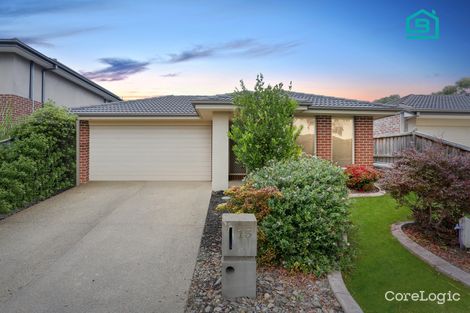 Property photo of 15 Howe Way Cranbourne East VIC 3977