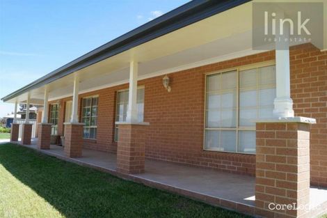 Property photo of 21 Cambridge Drive Thurgoona NSW 2640