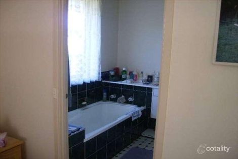 Property photo of 8 Shackleton Street Robertson NSW 2577