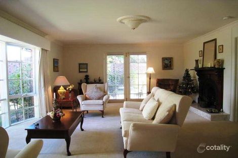 Property photo of 1/9 Bruarong Crescent Frankston South VIC 3199