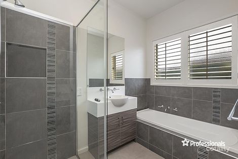 Property photo of 3 Katherine Court Hamilton VIC 3300