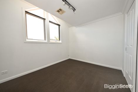 Property photo of 2/9 Johnson Drive Glen Waverley VIC 3150