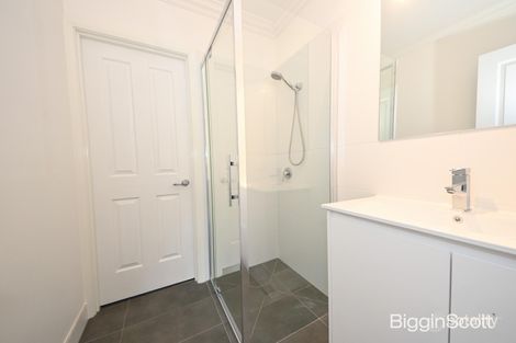 Property photo of 2/9 Johnson Drive Glen Waverley VIC 3150