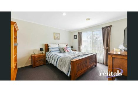 Property photo of 10 Ironbark Circuit Pakenham VIC 3810