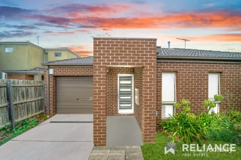 2/45 Westmeadows Lane, Truganina, VIC 3029