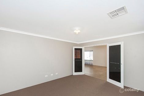 Property photo of 40 Litchfield Circle Wandi WA 6167