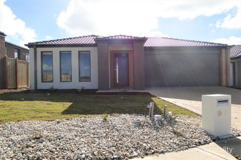 Property photo of 10 Kenora Way Mickleham VIC 3064