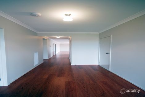 Property photo of 3 Kellerman Crescent Boorooma NSW 2650