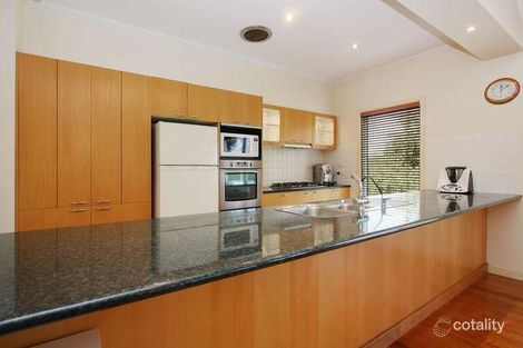 Property photo of 5 The Summit Ringwood North VIC 3134