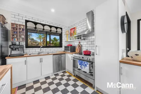 Property photo of 40 Maltby Circuit Wanniassa ACT 2903