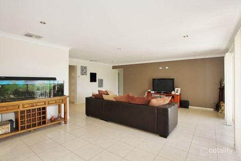 Property photo of 10 Verdelho Drive North Tamworth NSW 2340