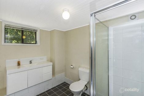 Property photo of 11 Northwind Avenue Point Clare NSW 2250