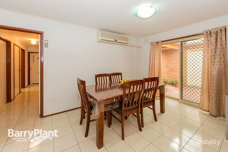 Property photo of 13 Mildura Crescent Endeavour Hills VIC 3802