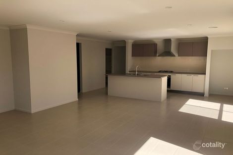 Property photo of 13 Chevron Street Tarneit VIC 3029