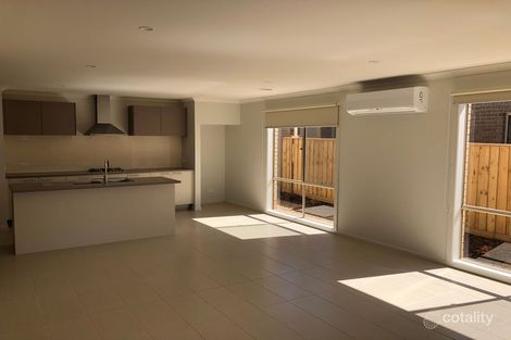 Property photo of 13 Chevron Street Tarneit VIC 3029