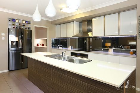 Property photo of 94 The Peninsula Helensvale QLD 4212