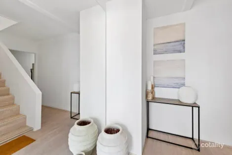 Property photo of 1/3 Sandy Point Road Corlette NSW 2315