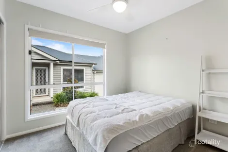 Property photo of 2/4 Denis Street South Toowoomba QLD 4350