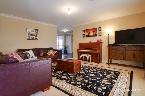 Property photo of 1 Fitzpatrick Place Bowenfels NSW 2790