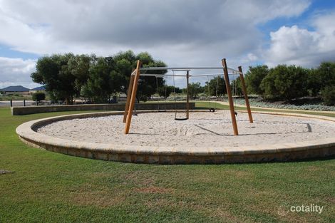 Property photo of 11 Twilight Drive Jurien Bay WA 6516