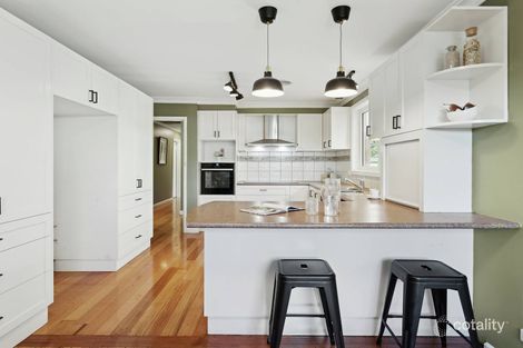 Property photo of 27 Hyndes Crescent Holder ACT 2611