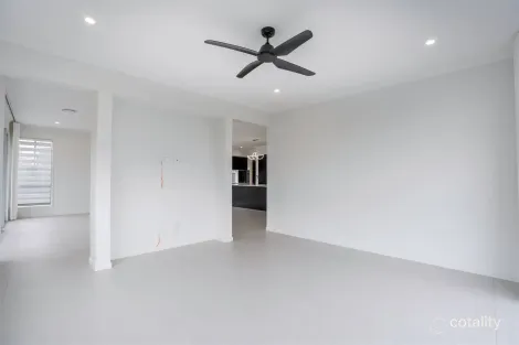 Property photo of 22 Pinnibar Street Bridgeman Downs QLD 4035