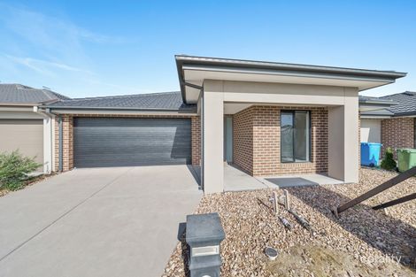 Property photo of 3 Dexter Crescent Clyde North VIC 3978