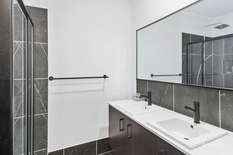 76 Pastureland St, Stream Hill, NSW 2526