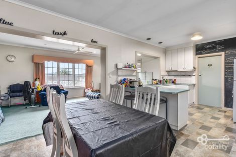 Property photo of 6 Hayes Crescent Mount Gambier SA 5290