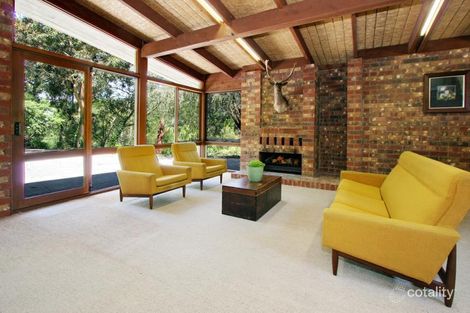 Property photo of 70-72 Ennismore Crescent Park Orchards VIC 3114