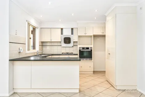 Property photo of 6 Cockatoo Close Nicholls ACT 2913