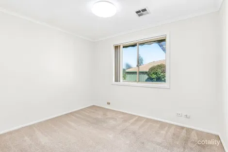 Property photo of 6 Cockatoo Close Nicholls ACT 2913