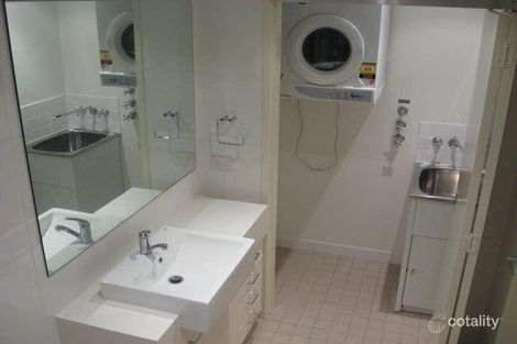 Property photo of 806/6 Nuvolari Place Wentworth Point NSW 2127