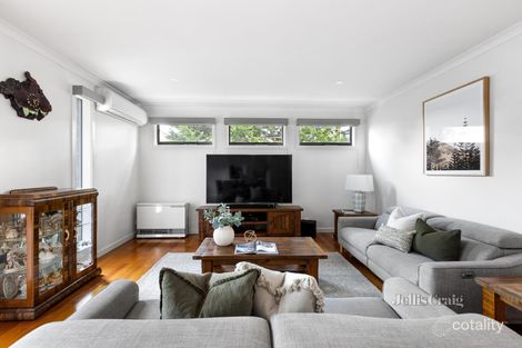 Property photo of 2/22 Grand Boulevard Montmorency VIC 3094