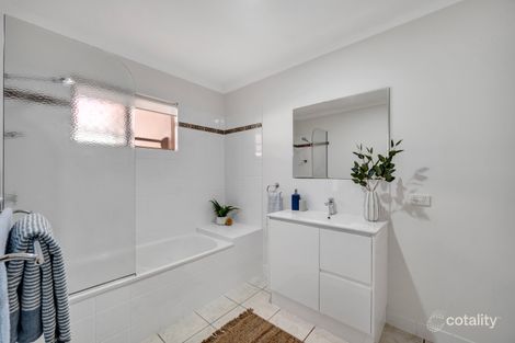 Property photo of 27 Crestbrook Drive Mount Louisa QLD 4814