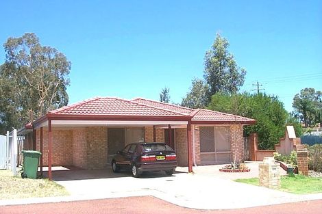 2 Harriet Pl, Cloverdale, WA 6105