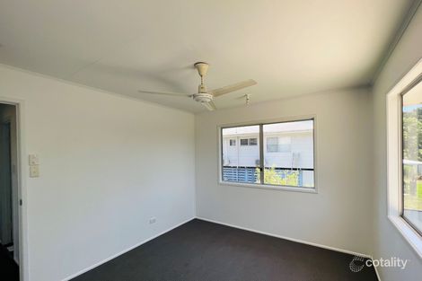 Property photo of 27 Brock Crescent Dysart QLD 4745