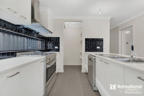 Property photo of 28 Hilda Street Tarneit VIC 3029
